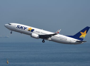 Skymark Airlines Boeing B737-800
